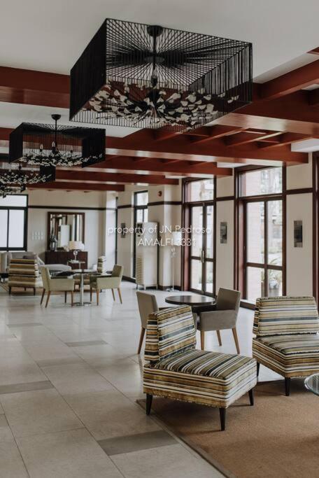 Work-Friendly Mountain-View Condo Near Sm Seaside Cebu Eksteriør bilde