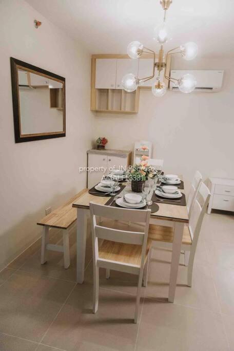 Work-Friendly Mountain-View Condo Near Sm Seaside Cebu Eksteriør bilde