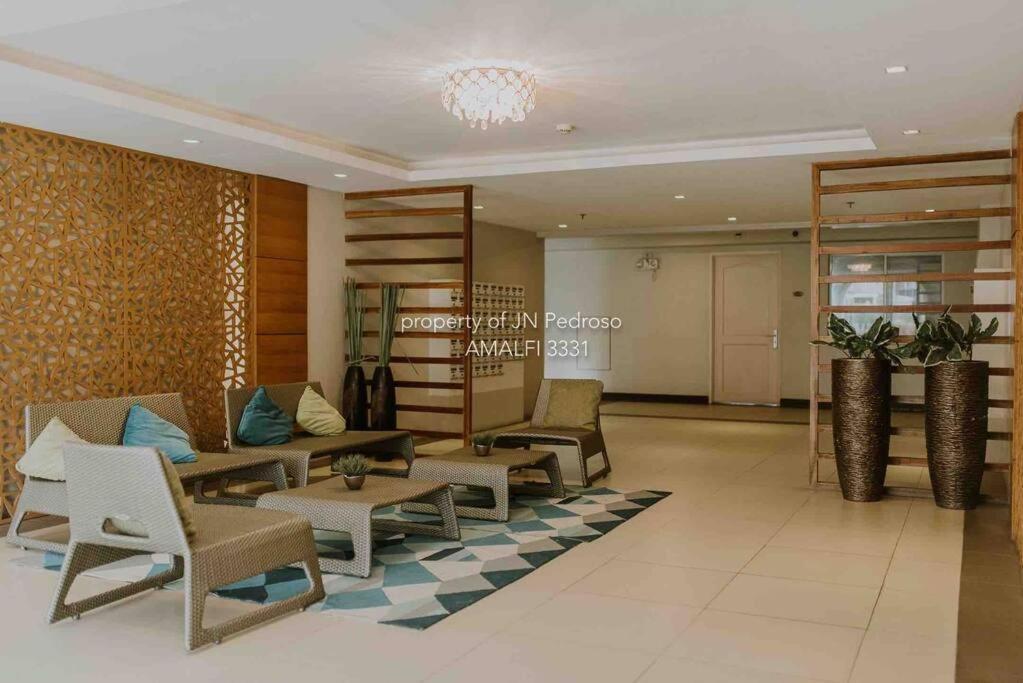 Work-Friendly Mountain-View Condo Near Sm Seaside Cebu Eksteriør bilde